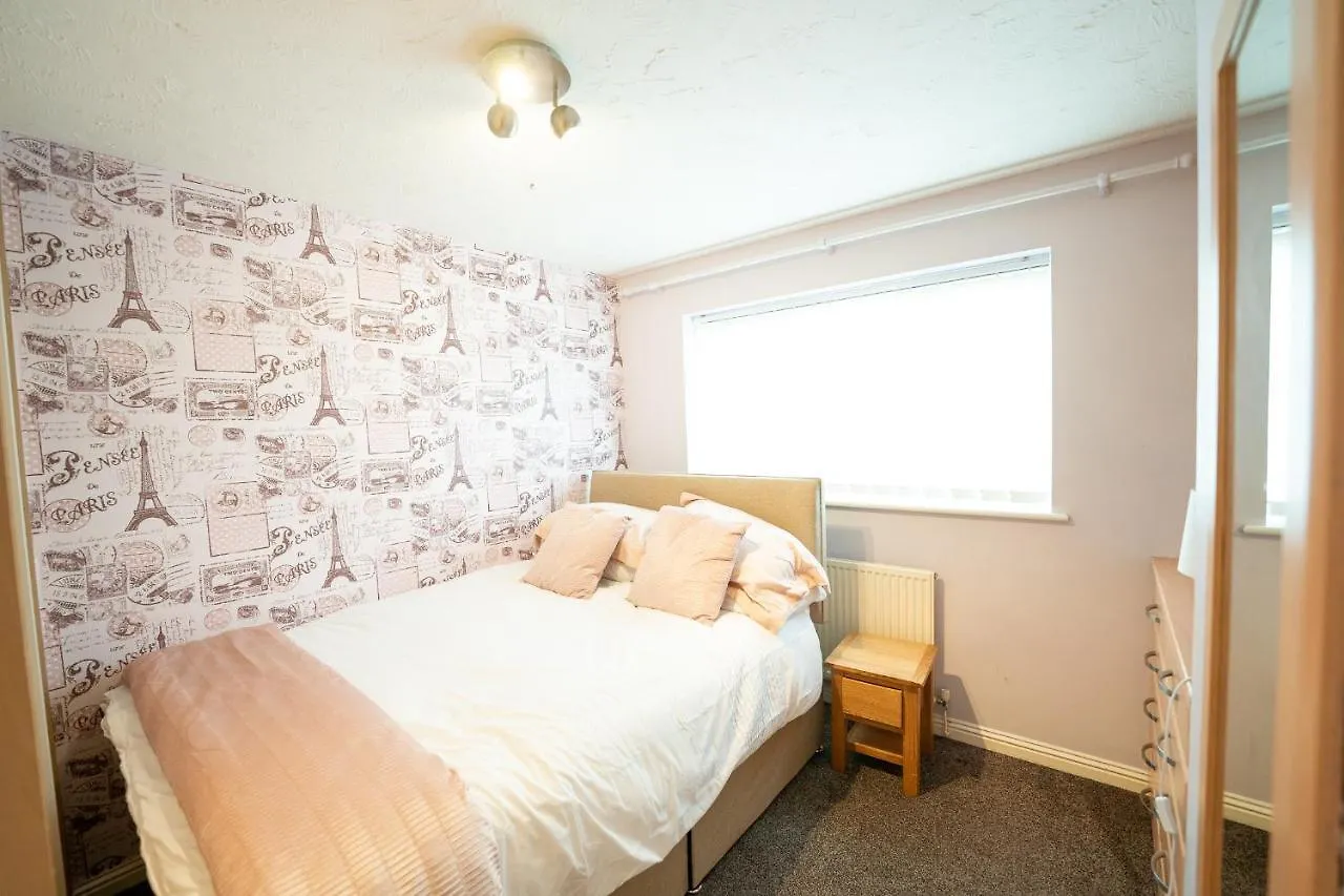 Longley Farm View -Spacious 3 Bed Property Sheffield